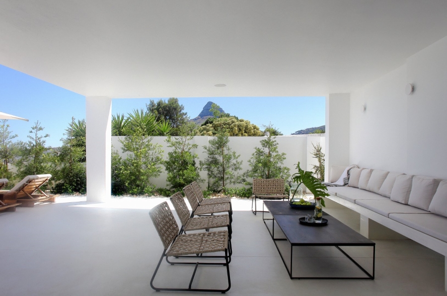 To Let 8 Bedroom Property for Rent in Bakoven Western Cape